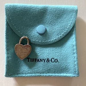 Tiffany necklace locket with no chain